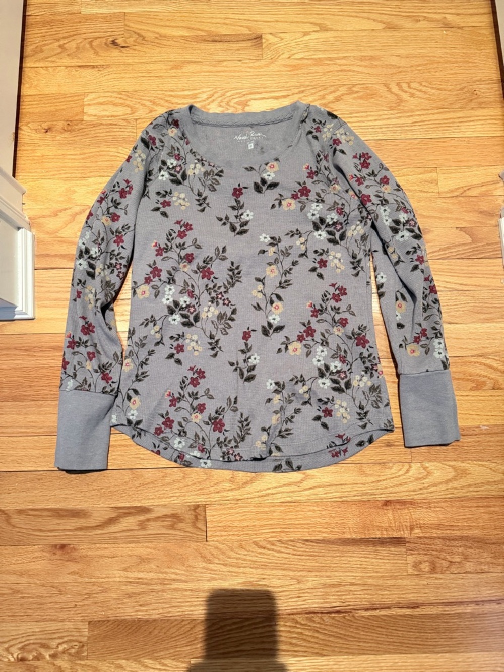 Floral Print Long Sleeve Scoop Neck Tee - Gray